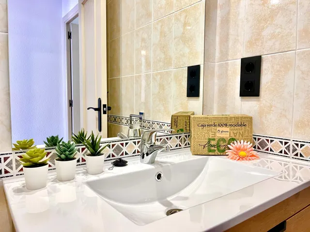 BONITO APARTAMENTO EN ARENALES DEL SOL ( Disponible de Septiembre a Junio) — 11