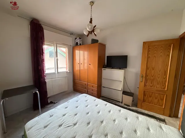 Luminoso piso de 60m2 con soleada orientacion oeste con 1 dormitorio, comoda cocina americana, salon y baño completo. — 6