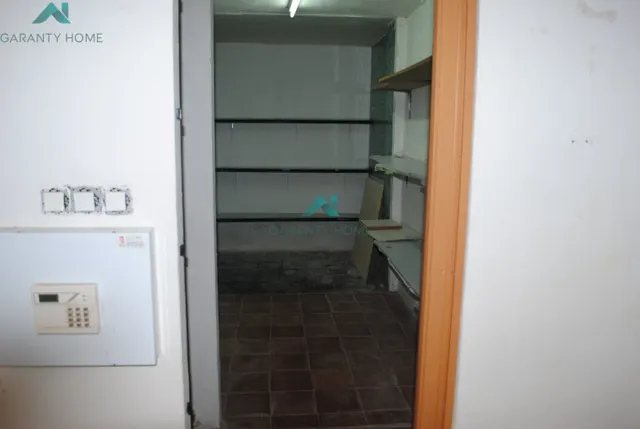 Se alquila local comercial en Colindres — 13