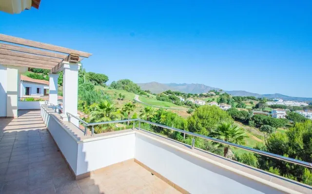 Exclusiva Villa Independiente en Primera Línea de Golf | La Cala Golf, Costa del Sol — 22