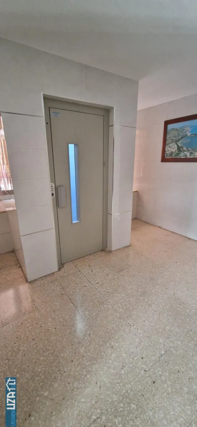 Magnífico Piso Reformado en Zona Con Comodidades — 18