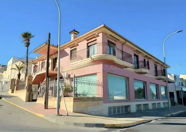 Villa 4 habitaciones 550m² en venta - Pueblo 9
