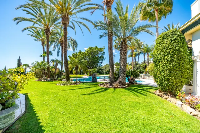 Chalet 14 habitaciones 2100m² en venta - Marbella — 9