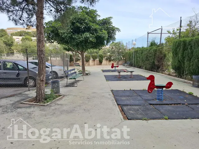 ¡vistas al mar! alto, amplio y exterior en urbanización con parking y piscina — 10