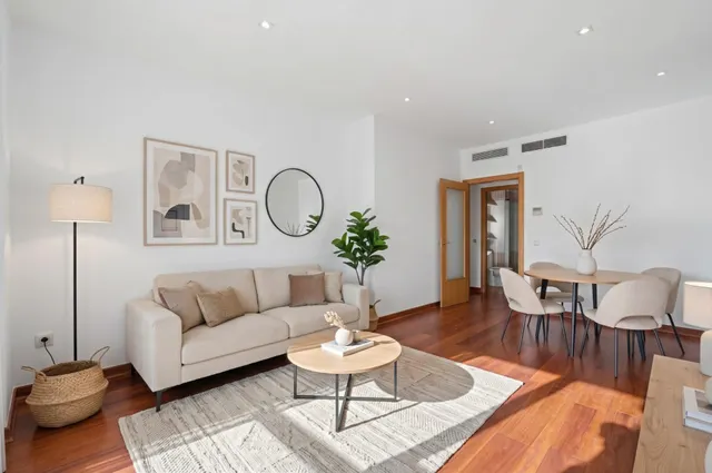 Calidez y Estilo: Tu Nuevo Hogar en Olas de Procusan, Torremolinos — 7