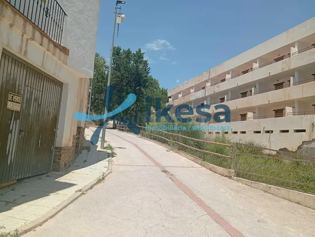 VENTA DE WIP DE 38 APARTAMENTOS + 38 GARAJES + 3 LOCALES EN  - foto 3