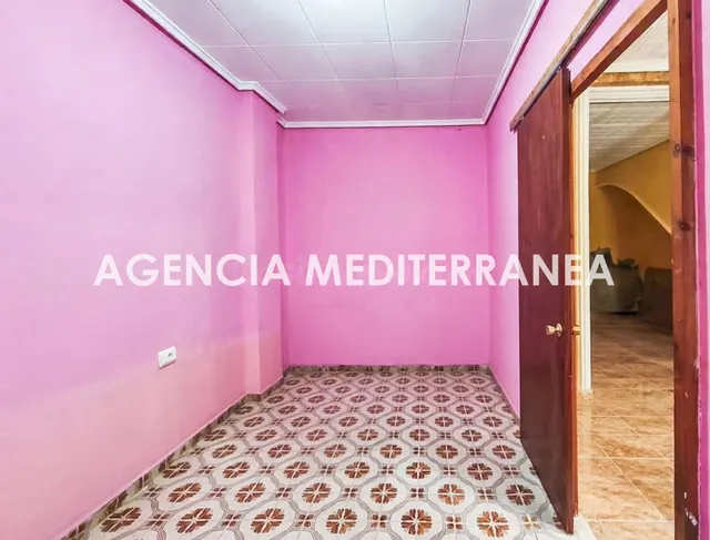 CASA DE 2 PLANTAS PARA REFORMAR EN EL CENTRO DE ALCÀSSER - foto 3