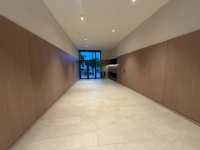 ÁTICO A ESTRENAR EN PATRAIX CON DOS TERRAZAS PRIVADAS, GARAJE, TRASTERO, PISCINA Y GIMNASIO — 26