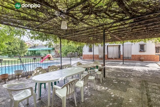 Espectacular Chalet en Ogijares - Ideal para Familias — 5