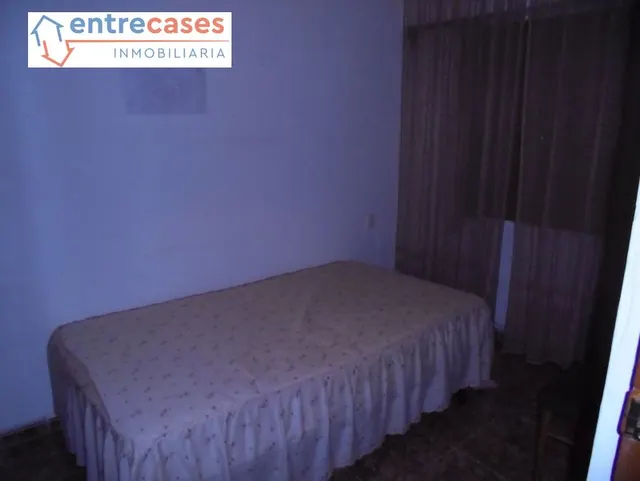 VENTA SOLAR INDUSTRIAL ZONA BALADRE PUERTO DE SAGUNTO CON VIVIENDA Y BAR — 25