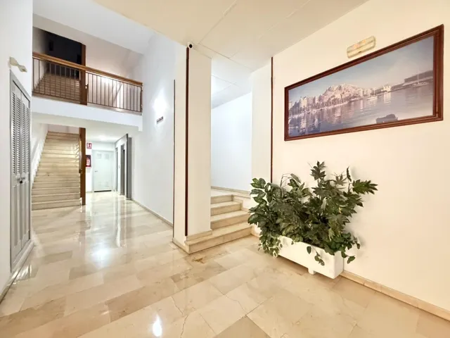 Vivienda con vistas a Plaza América, 3 dormitorios y garaje incluido — 33