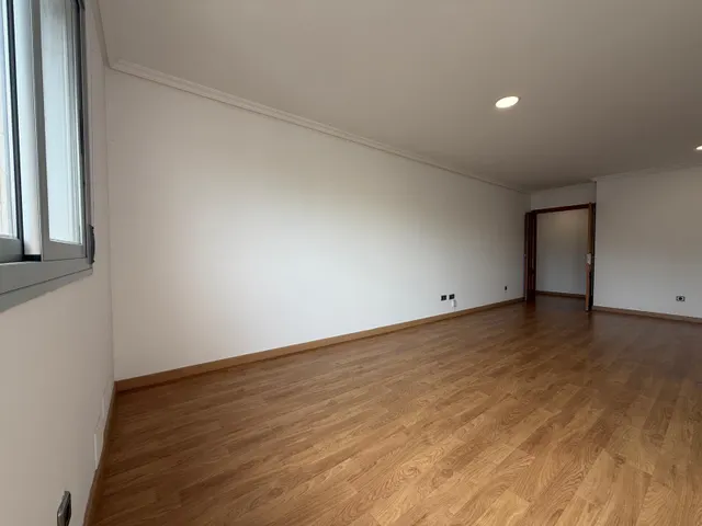 Piso en la zona del Hospital Dr. Negrín y campo de golf Las Palmeras. — 13