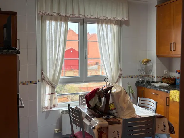 SE PISO SEMINUEVO, 94 M2, AMUEBLADO, COCINA, SALÓN, 3 HAB., 2 BAÑOS, ASCENSOR, TRASTERO, P.G. PARA ENTRAR A VIVIR. — 8