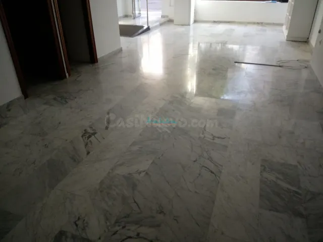 Local comercial 80m² en alquiler - Av. del Aeropuerto — 2