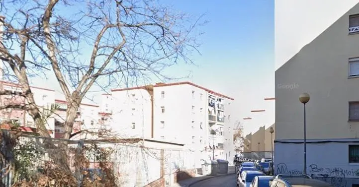 PISO EN BADALONA