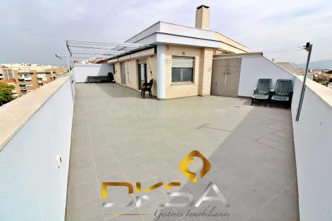 Impresionante ático dúplex con amplia terraza en Almazora