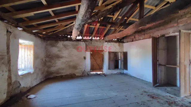 CASA DE PIEDRA PARA REFORMAR CON PEQUEÑA PARCELA CERCANA, EN LA ZONA DE PADERNE DE ALLARIZ — 3