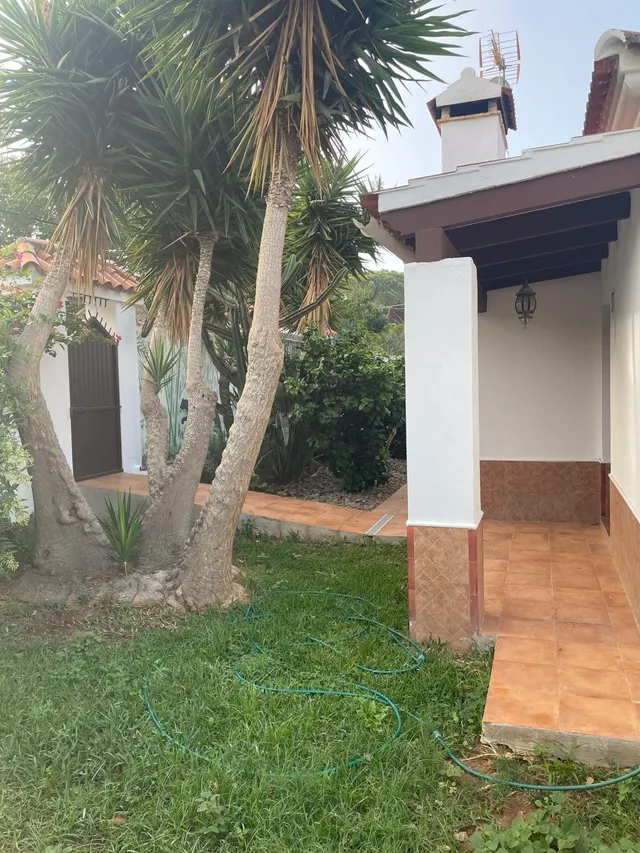 VENTA DE CHALET SEGREGADO EN LA DEHESILLA — 35