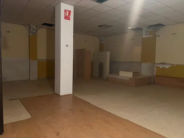 Local comercial con salida de humos en zona San José - Ontinyent — 5