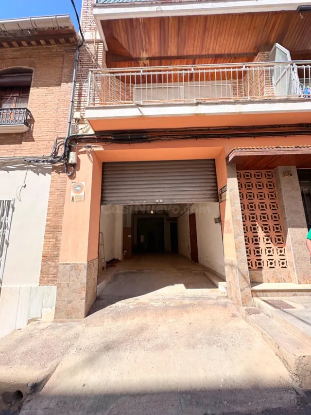 ESPACIOSO LOCAL COMERCIAL/GARAJE EN EL CENTRO DE SAN ANTONIO - foto 2