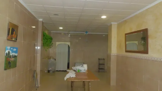 Local Comercial en Altabix, zona de paso, cerca del DUMBO — 2