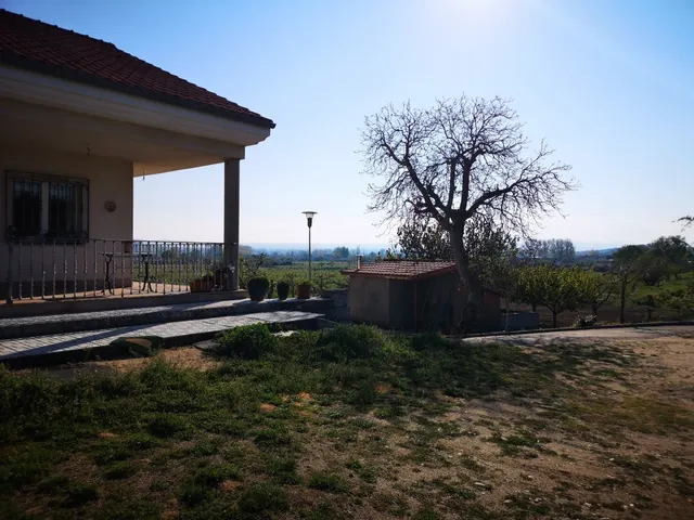 Urbis te ofrece un espectacular terreno con chalet en venta en Ciudad Rodrigo, Salamanca. — 3