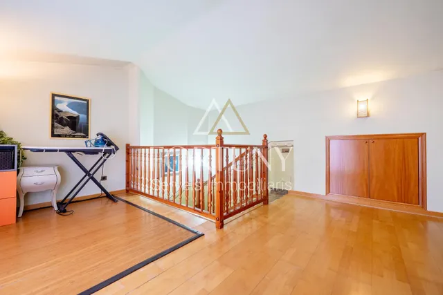 Casa adosada en venta en Passatge de Montbrió del Camp, Reus. — 38