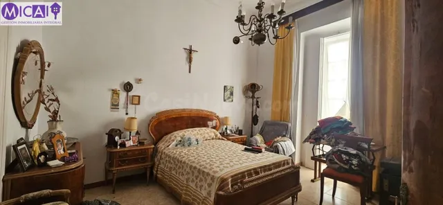 Amplio Piso en el Corazón de Cádiz - Ideal para reformar - foto 4