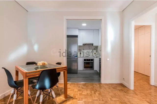 Apartamento 1 habitación 68m² en alquiler - Prosperidad — 5