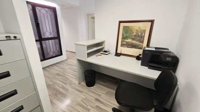 Oficina reformada y amueblada de 128 m2 en el Edificio Peceño, en pleno centro de Santa Cruz de Tenerife — 7