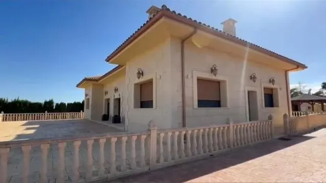 Casa 5 habitaciones 669m² en venta - Pedanías Oeste - foto 4
