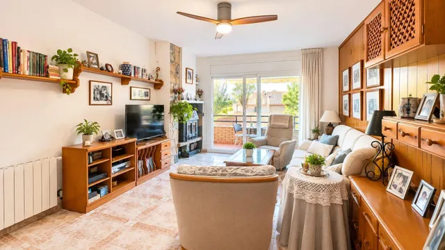 PISO PARA ENTRAR A VIVIR EN POBLENOU DE 3 habitaciones — 6