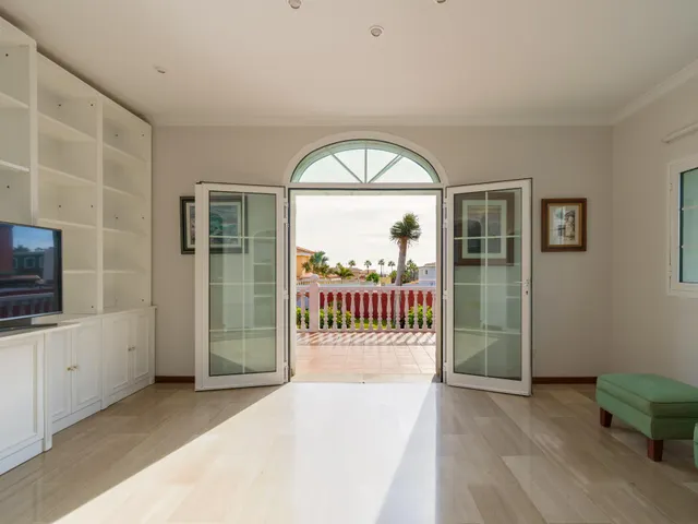 Chalet independiente con jardín y piscina privada en La Garita precio negociable — 14