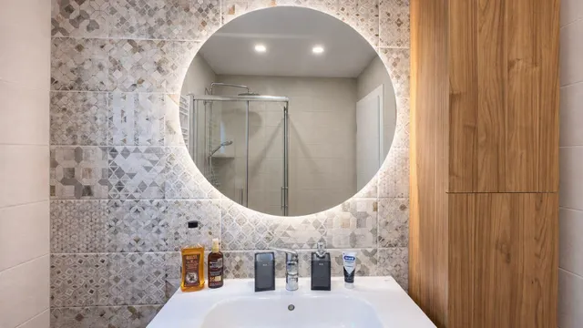 Casa reformada de 5 dormitorios con piscina privada, gran terraza y placas solares en Los Balcones — 47