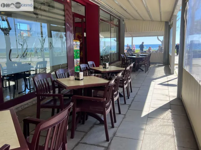 ¡Traspaso de Bar/Restaurante en Paseo Marítimo - Una Oportun - foto 5