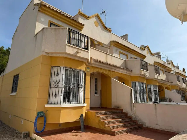 OPORTUNIDAD DE INVERSION EN LOS BALCONES - Alicante