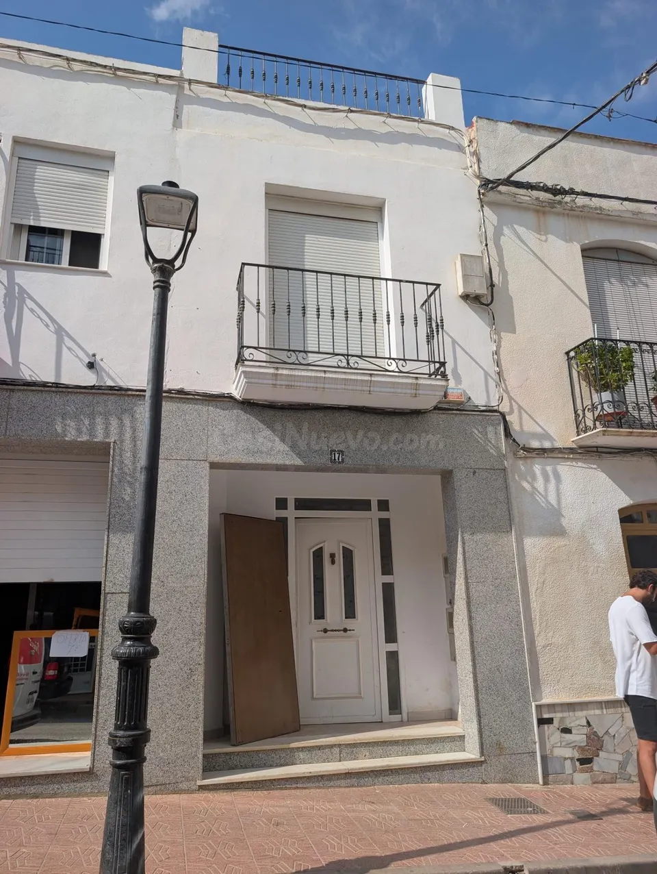 Se vende casa de dos plantas en Vera pueblo