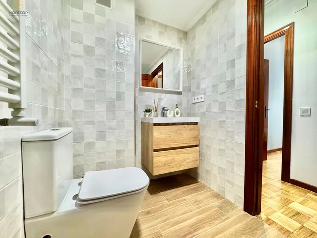 Piso reformado en alquiler junto a la playa de San Lorenzo, Gijón — 21