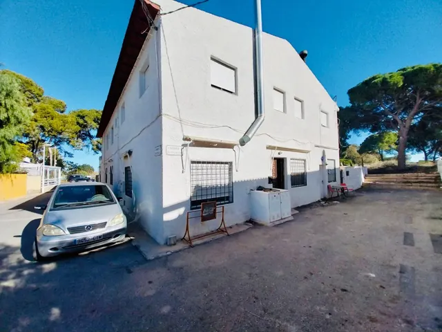 Se vende negocio de restauración en fantástica ubicación — 15