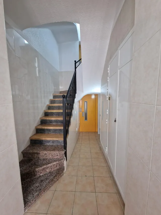 Acogedor Piso en Venta en Carrús Este con ascensor — 12