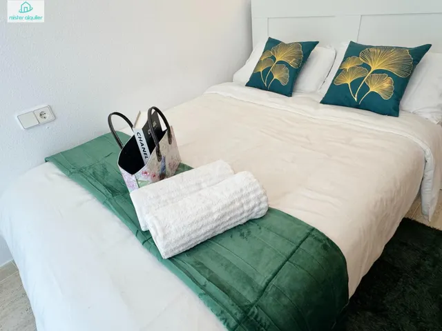 Apartamento 3 habitaciones 109m² en alquiler - Rincon de la  - foto 2