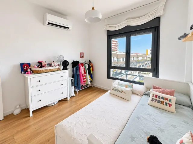 Pareado 3 habitaciones 139m² en alquiler - Entrenúcleos — 9