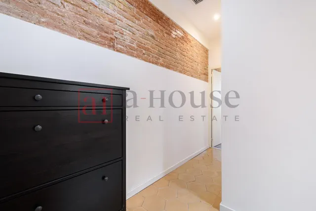 Piso listo para entrar a vivir con balcón y doble orientación en vila de gràcia — 29