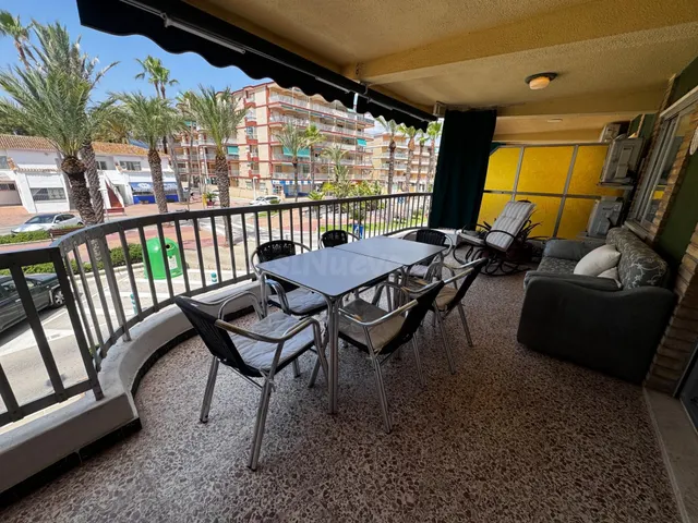 APARTAMENTO MUY CENTRICO CON GRAN TERRAZA CON VISTAL AL PASE - foto 4