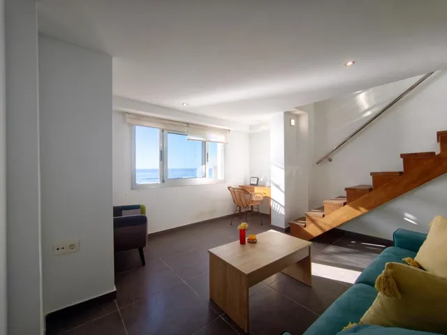 ESPECTACULAR CASA FRENTE AL MAR | ALQUILER DE TEMPORADA - foto 5