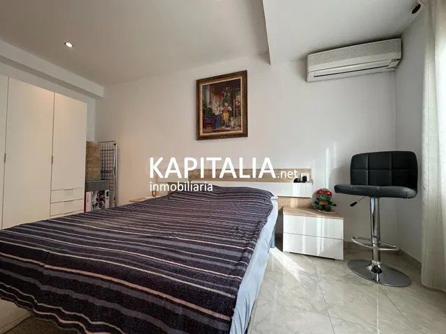 Piso en VENTA en el centro de Canals con ascensor, balcón y 3 habitaciones — 3