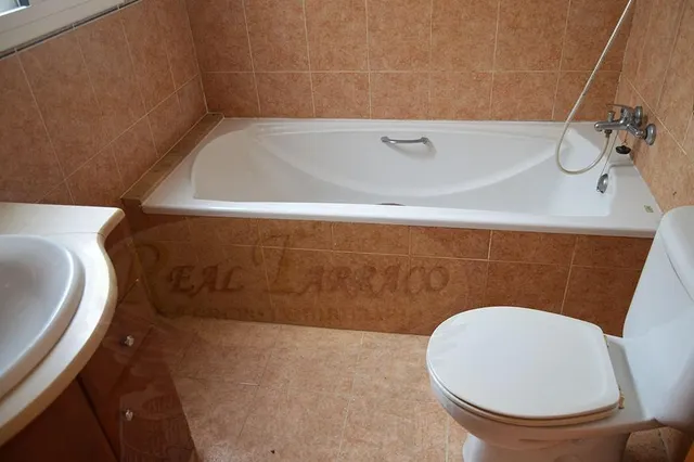 PISO CON OKUPA EN VENTA,PASE OFERTA ! — 26