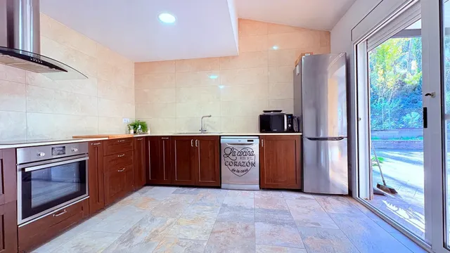 Elegància, Espai i Confort en una Casa Exclusiva a Can Font — 20