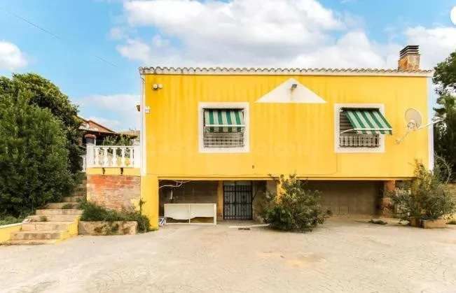 🏡 Casa independiente con parcela de 641 m2 en La Cativera (El Catllar)