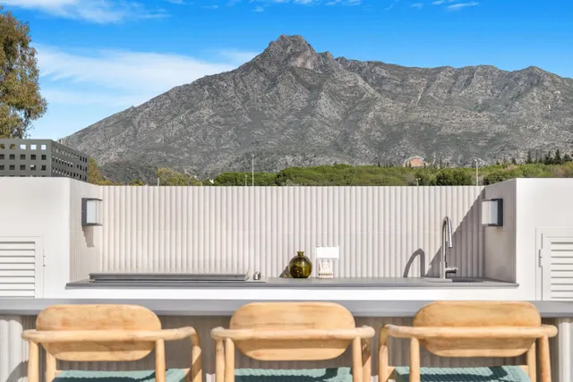 Contemporanea villa en Milla de Oro, Marbella — 46